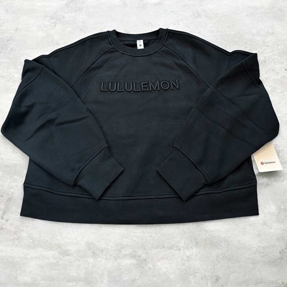 Lululemon Scuba Pullover Size Medium/Large NWT Black Sweatshirt Wordmark